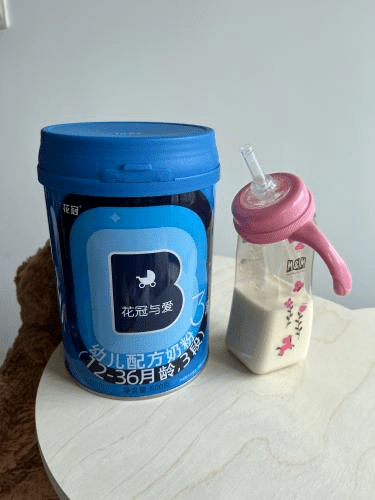 花冠與愛奶粉便便友好配方，讓嗯嗯更輕松!